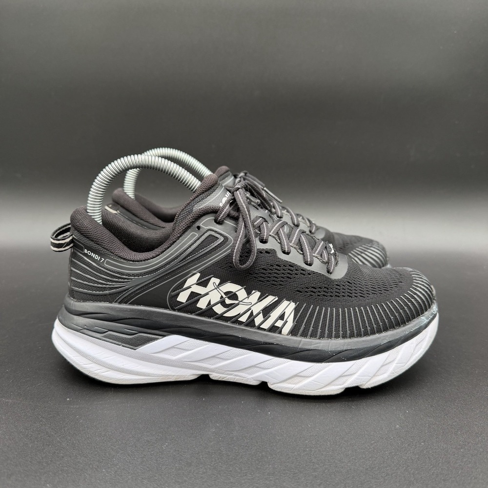 Hoka One One Bondi 7 Womens Size 7 Black White Athletic Running Shoes Sneakers
